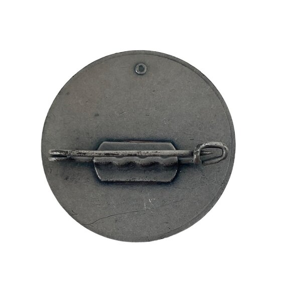 Mountaineering School AFRC Vintage Metal Lapel Pin Edelweiss Flower & Rope - Picture 2 of 4